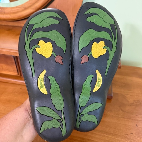 Born Black patent leather Slide Sandals - Picture 7 of 9